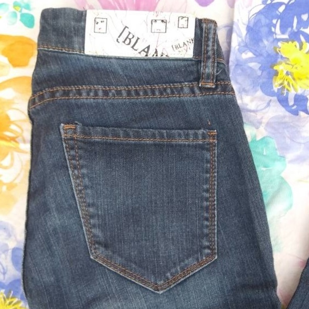 Blank NYC Skinny Jeans Size 24
